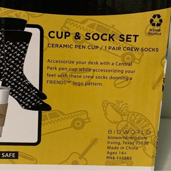 FRIENDS Cup and Mug Set NEW - Picture 6 of 9